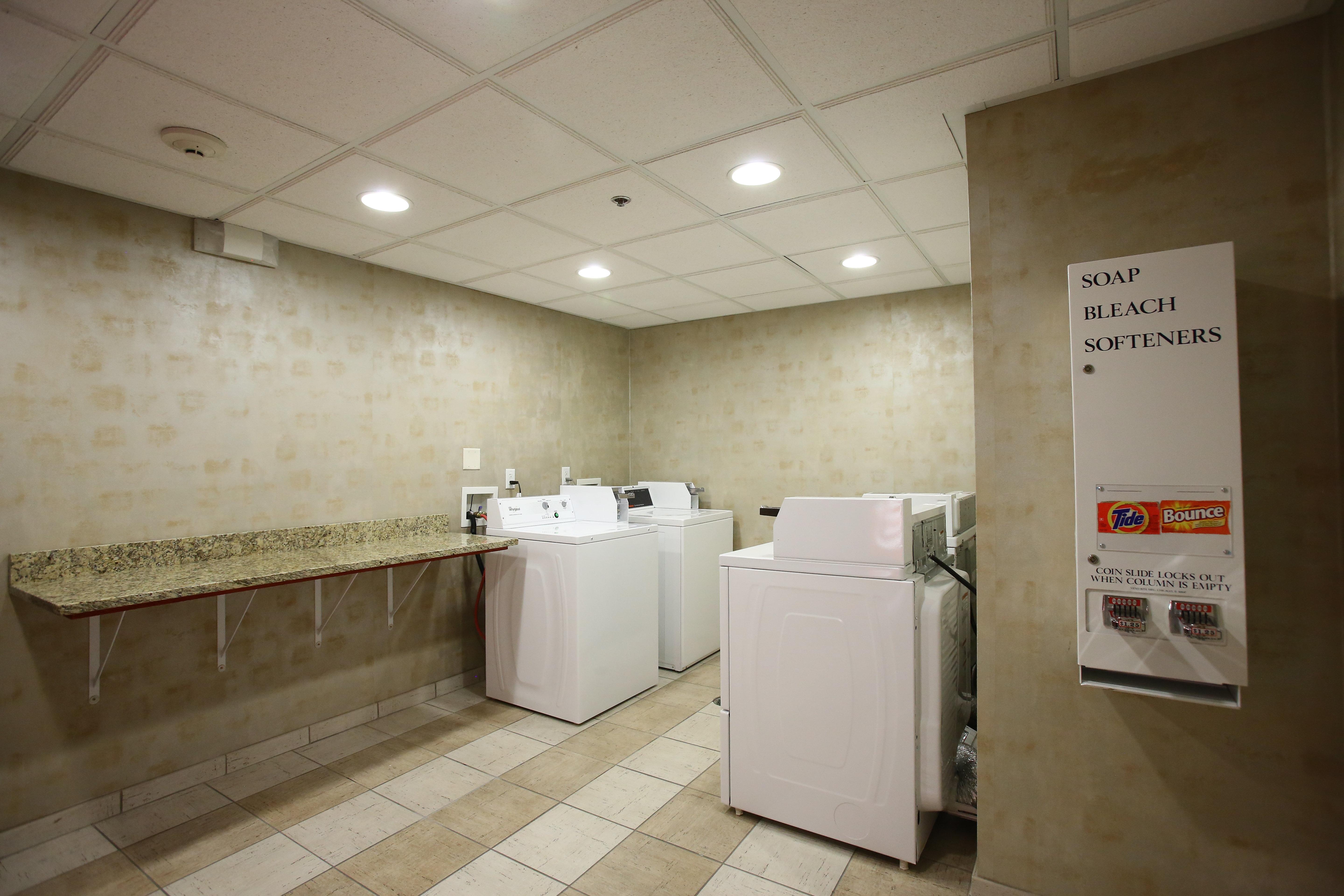 Holiday Inn & Suites Salt Lake City - Airport West By Ihg Экстерьер фото